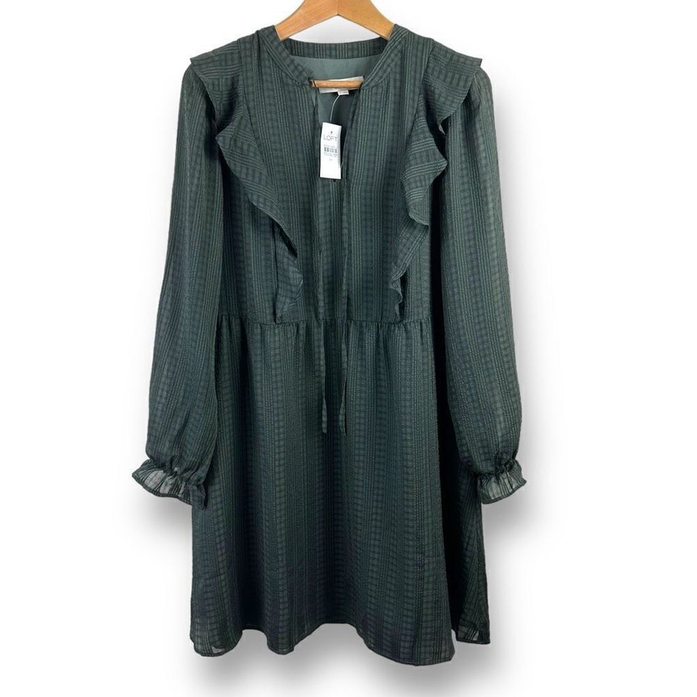 Loft Women's Size M Textured Ruffle Swing Dress Charcoal Black Plaid Prairie New